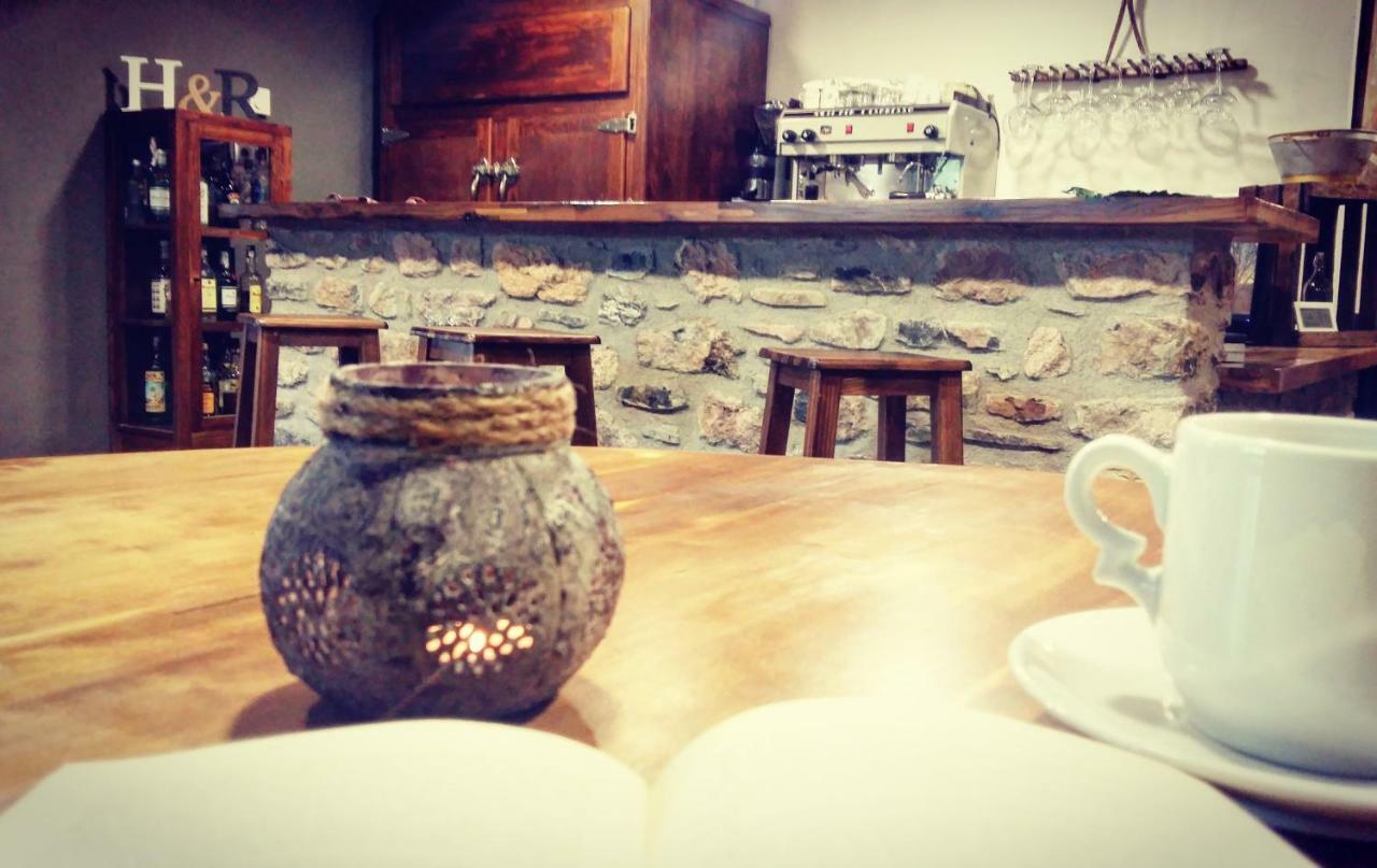 Hostal Moline Bruguera Екстериор снимка